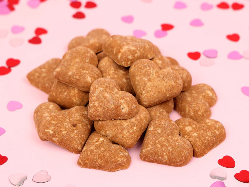 Mixed Berry Hearts Dog Biscuits 4oz - Image 3